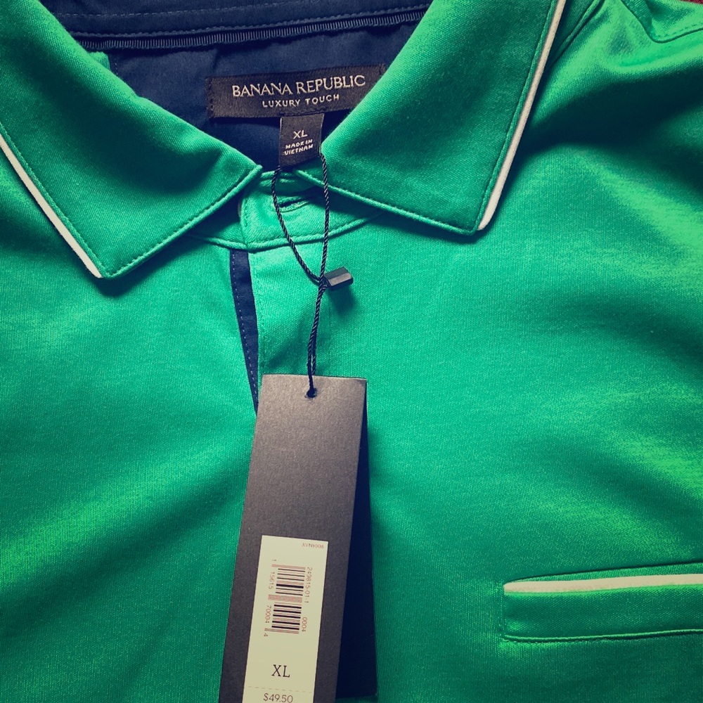 BRAND new Banana Republic luxury touch polo shirt